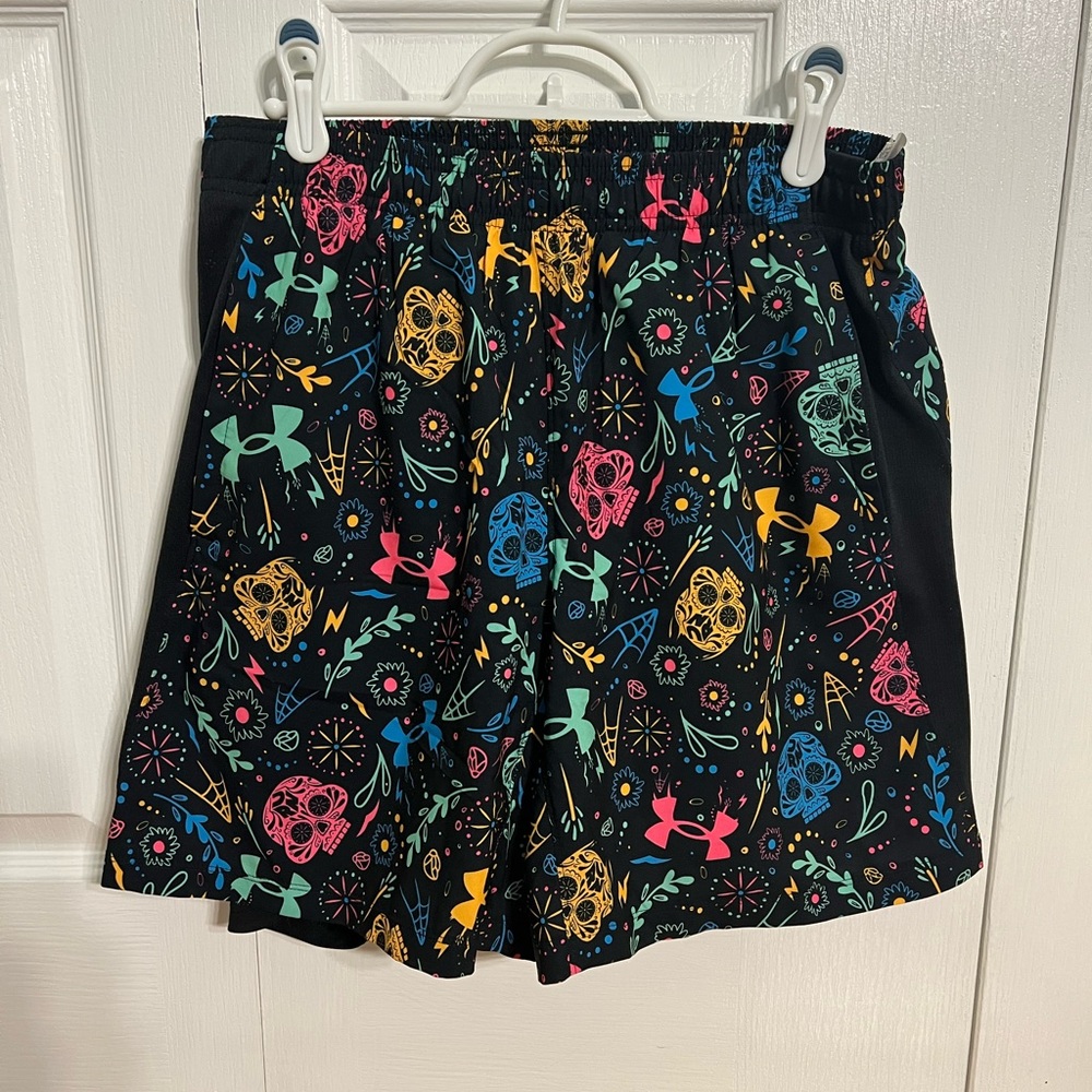 Men's UA Launch Day Of The Dead 2-in-1 Shorts - Size Medium